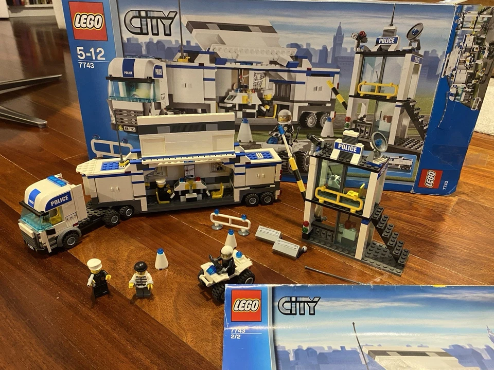 LEGO City 7743 Police Command Center, foto 1 de 4