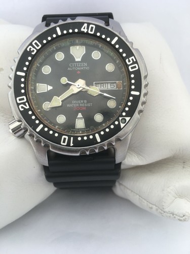 Citizen UOMO PROMASTER AUTOMATICO DAY \u0026 DATE 200 METRO Subacquei Orologio  8200-S034124 | eBay