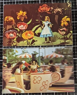 Two Chrome Postcards Walt Disney World Alice Wonderland Goofy