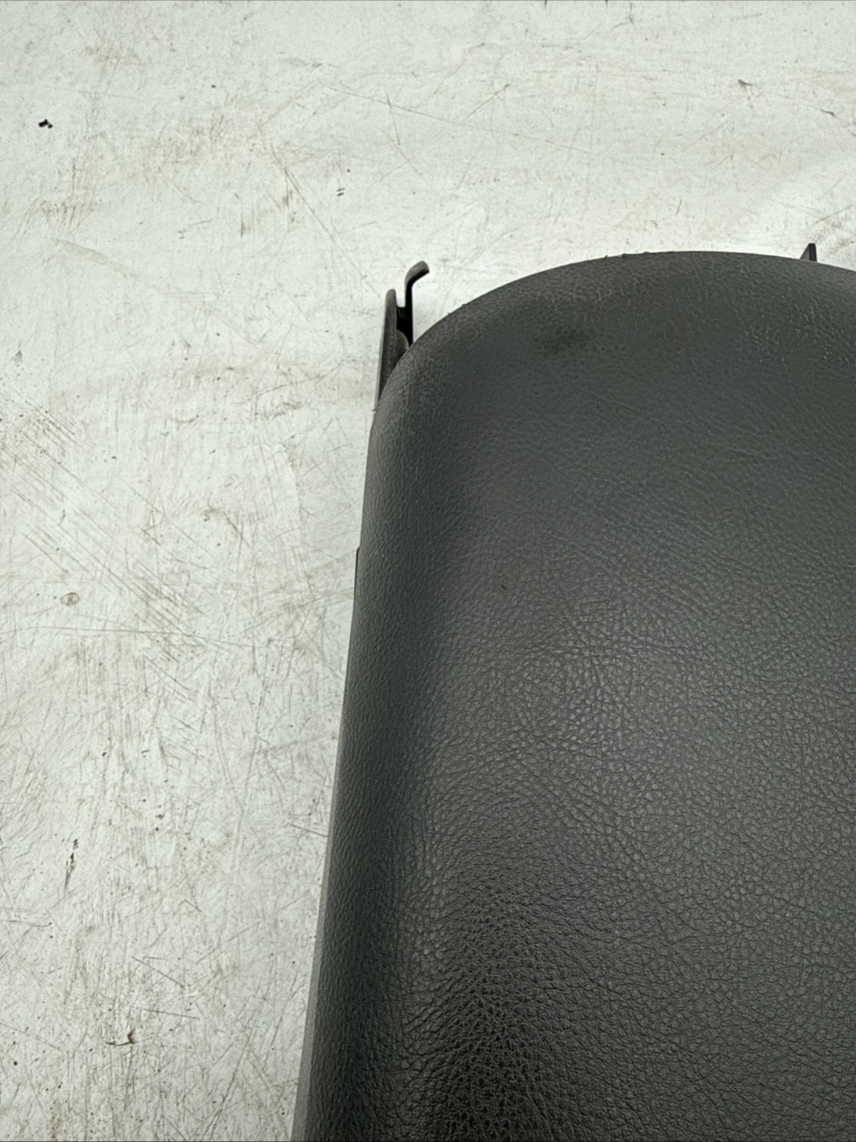 05-13 CHEVROLET CORVETTE C6 FRONT CENTER CONSOLE ARM REST LID ASSEMBLY BLACK OEM
