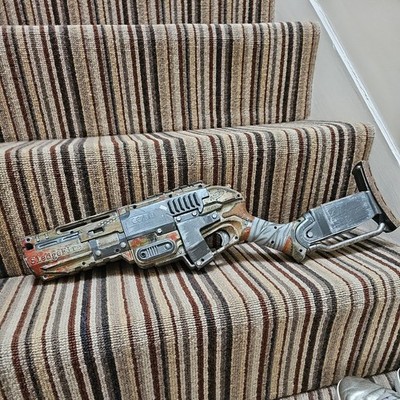 Nerf N-Strike Elite Zombie Strike Sledgefire Blaster Zombified Handbemalt RAR