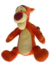 TOMY Kuscheltier Tigger Plüschtier Orange 25cm Winnie Pooh