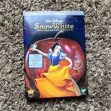 Disney Snow White and the Seven Dwarfs 2-Disc DVD All-New Digital Restoration