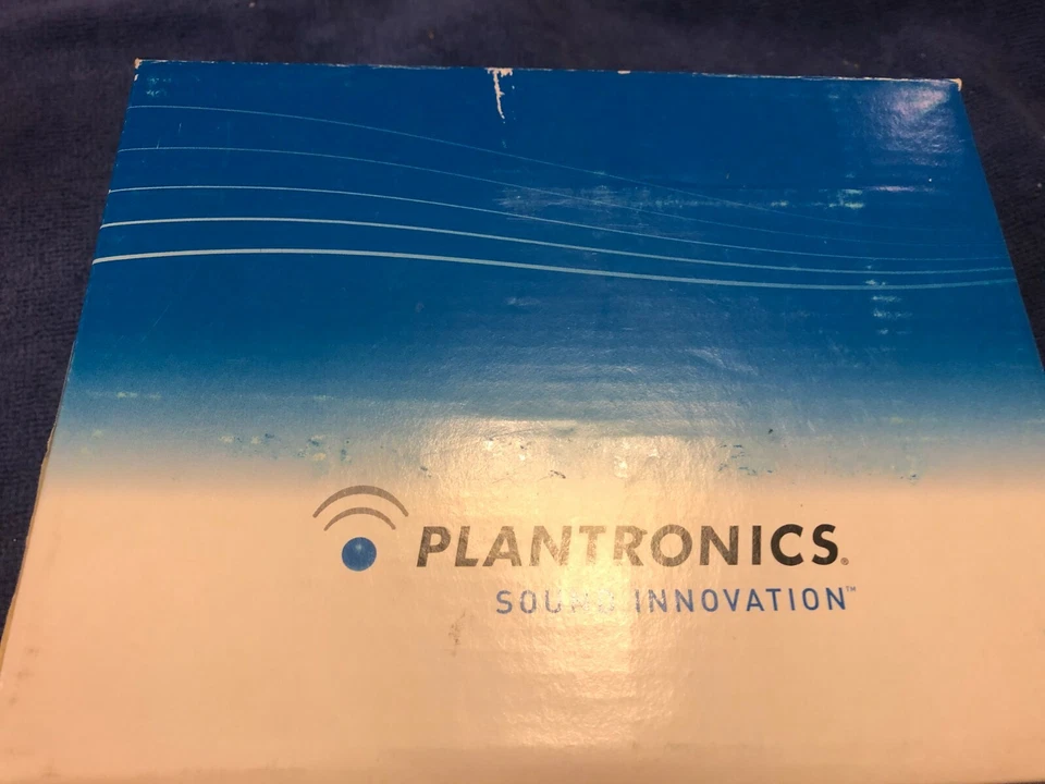 Plantronics DA55 Computer Headsets  includes 2 headsets - Image 2 of 3