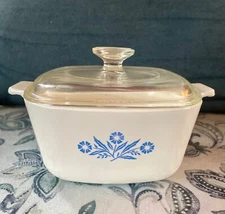 Vintage  60-61  Corning Ware Blue Cornflower  Casserole Dish 1 1/2 Qt w/Lid 