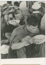 Afflux constant à Hong Kong de réfugiés chinois. Chine. China. Asie. Asia. 1962