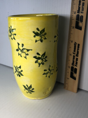 Fancy  sonshine  Vase/ Yellow Crafters Piece*