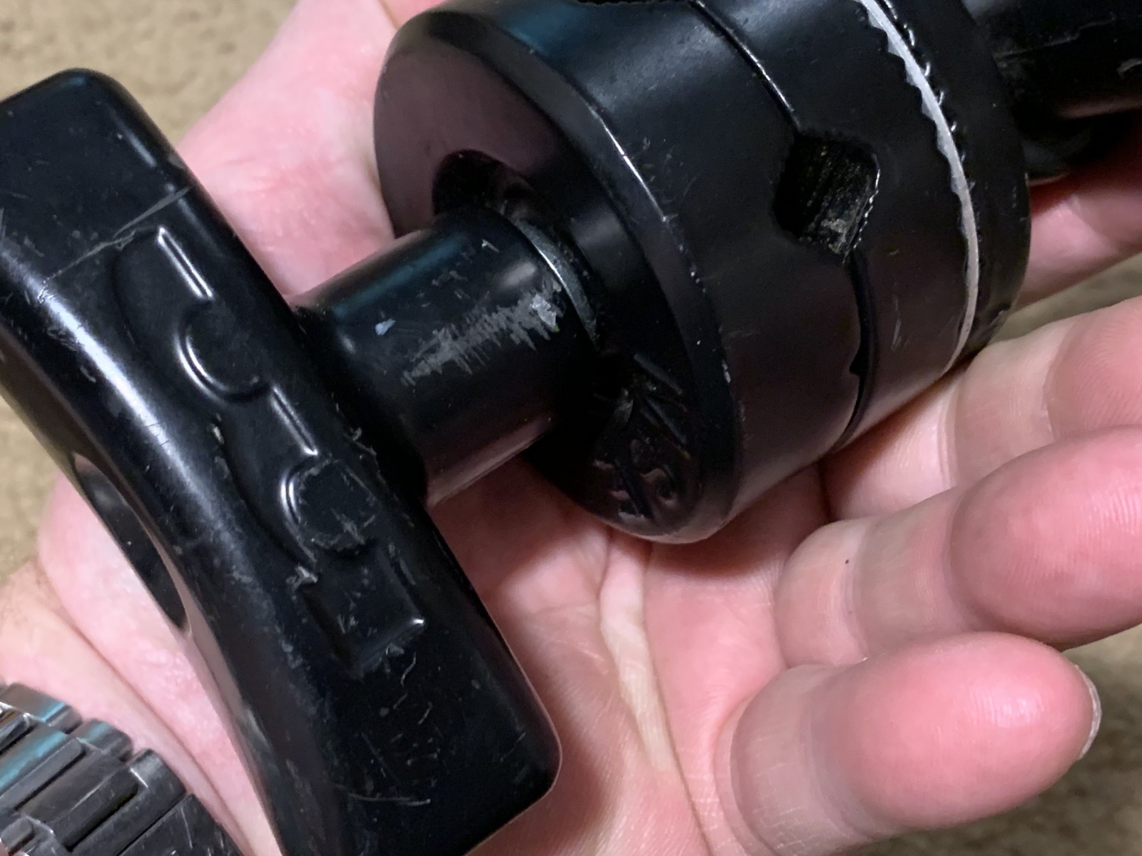 Matthews 2-1/2" Grip Head, Black