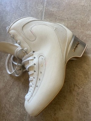 Edea figure skating boots, white color, size 245B, brand new Edea shoe lances