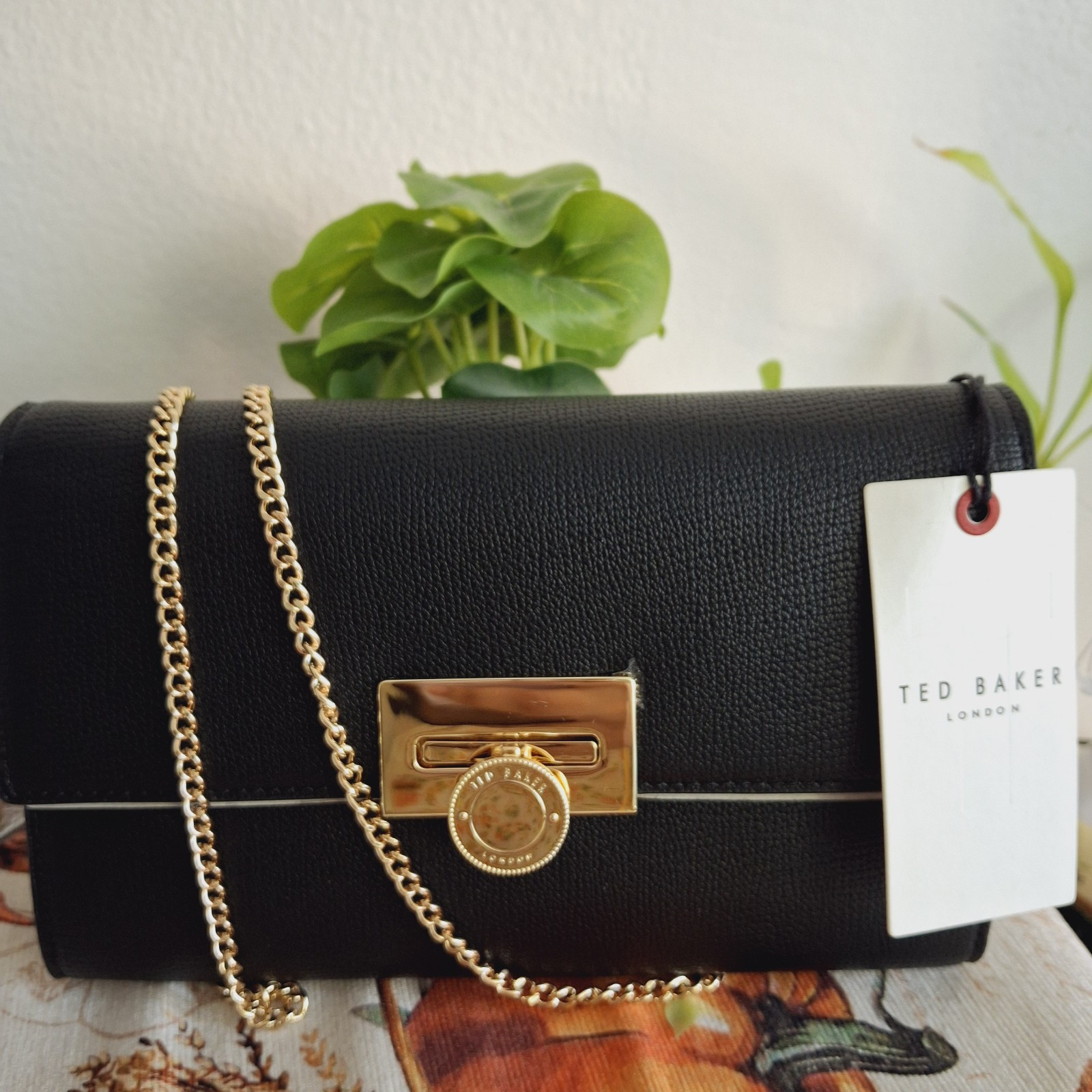 TED BAKER London Bow Leather Crossbody Bag Chain Strap - Black 