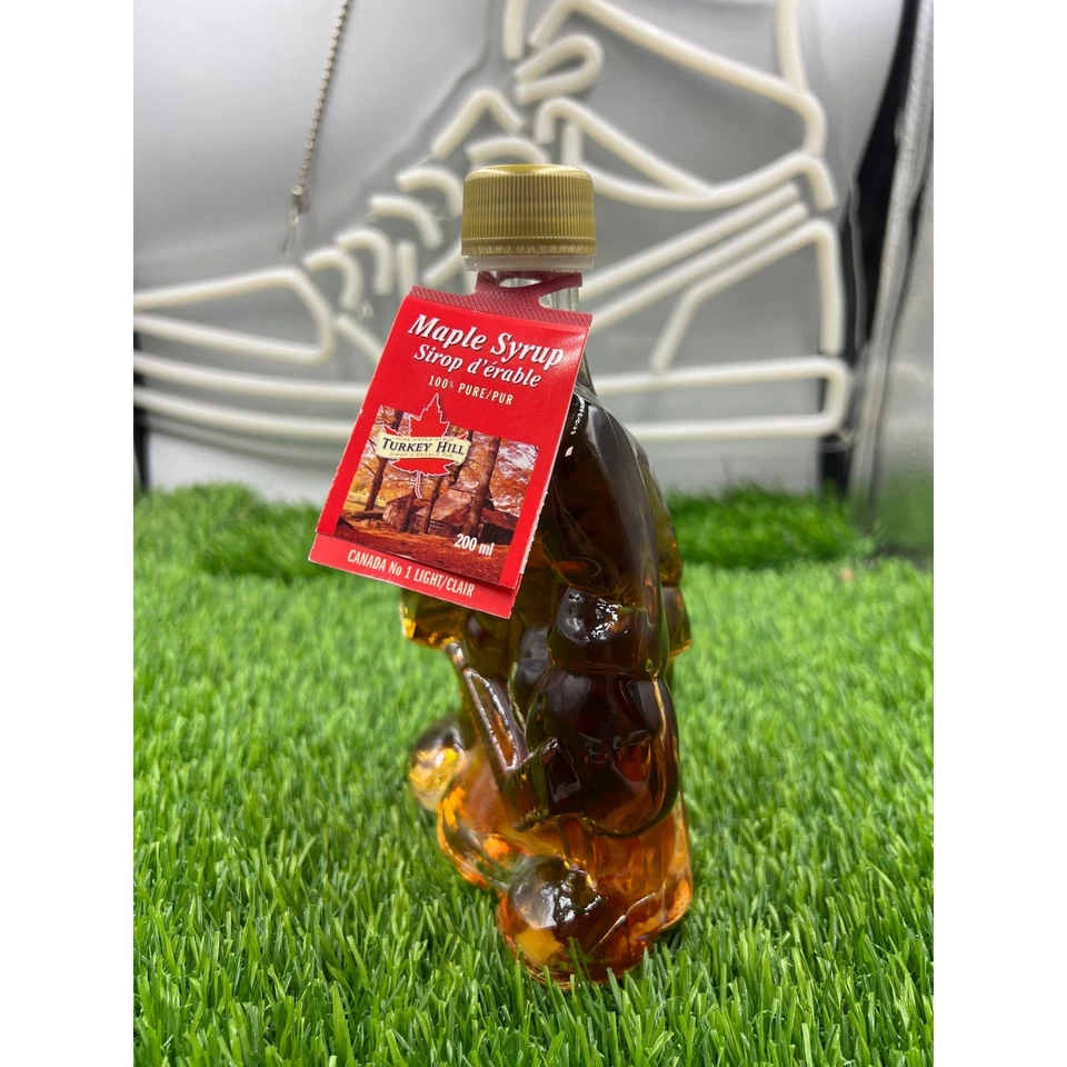 Turkey Hill Maple Syrup Glass Bottle Collectible Souvenir Canada No 1 Light - Image 2 of 4