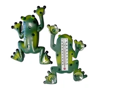 Dependable Industries Indoor Outdoor Frog Shape Thermometer with Suction Cups