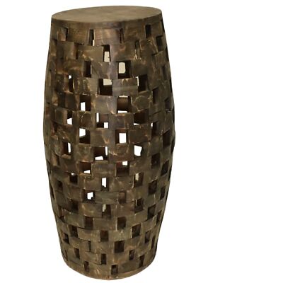 Amazon Aware Hocker und Pflanzenständer aus recyceltem Holz in Schachbrett-Optik