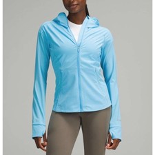 Lululemon Mist Over Windbreaker Size 6 in Kayak Blue Light NWT Women's Trend