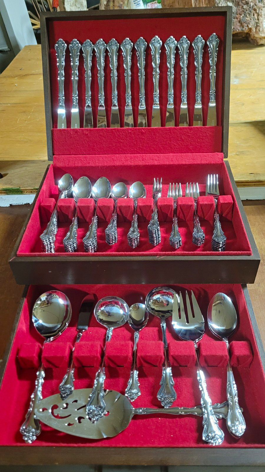 Oxford Hall 93pcs Stainless Japan Queen Tapestry Flatware  Wood Case  Never Used
