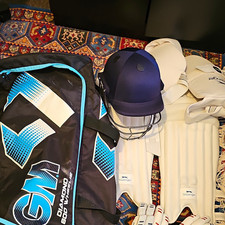 Slazenger V2 Full Face Cricket Helmet Small Junior 48-52cm Blue BS7928:2013