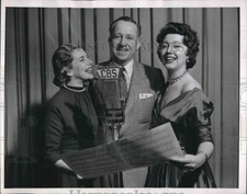 1955 Press Photo Betty Johnson, Galen Drake, Arlene James, Galen Drake Show