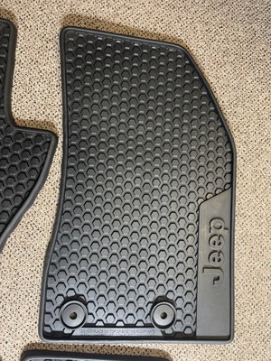 2014-2018 Jeep Renegade Black Rubber Floor Mats OEM 735634930  