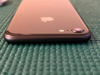 Apple iPhone 8 - 256GB - Space Gray (Unlocked) A1863 (CDMA + GSM