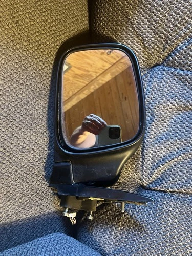Door Mirror ISUZU RODEO Driver Side Left 98 99 00 01 02 03 Untested