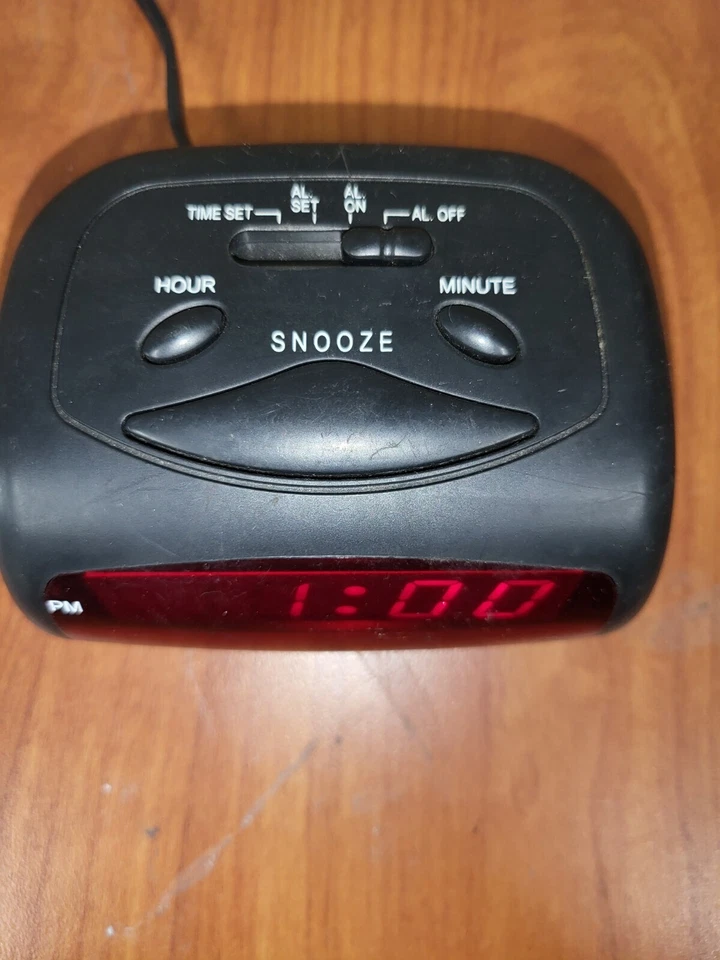 Advance Digital Alarm Clock Battery Back up 9V Portable 4W x 3D x 1.75"H Travel - Image 2 of 3