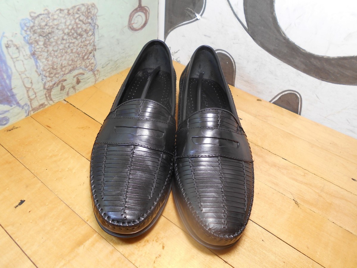 G. H. Bass & Co Black Leather Penny Loafers Men display picture 2