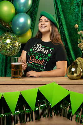Born Lucky on St. Patrick's Day T-Shirt �� Perfektes St. Patrick's Day Geschenk,