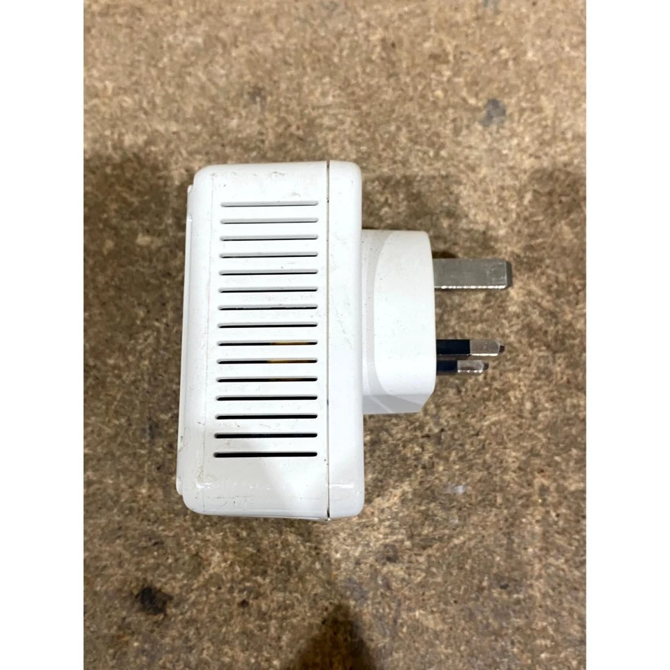 Devolo dLAN 200 AV Wireless N Powerline Adapter White Ethernet Port for Desktop - Image 2 of 4