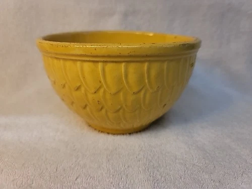 Vintage McCoy Pottery Yellow Feather Artichoke  Mixing Bowl 6 ” MID CENTURY MCM