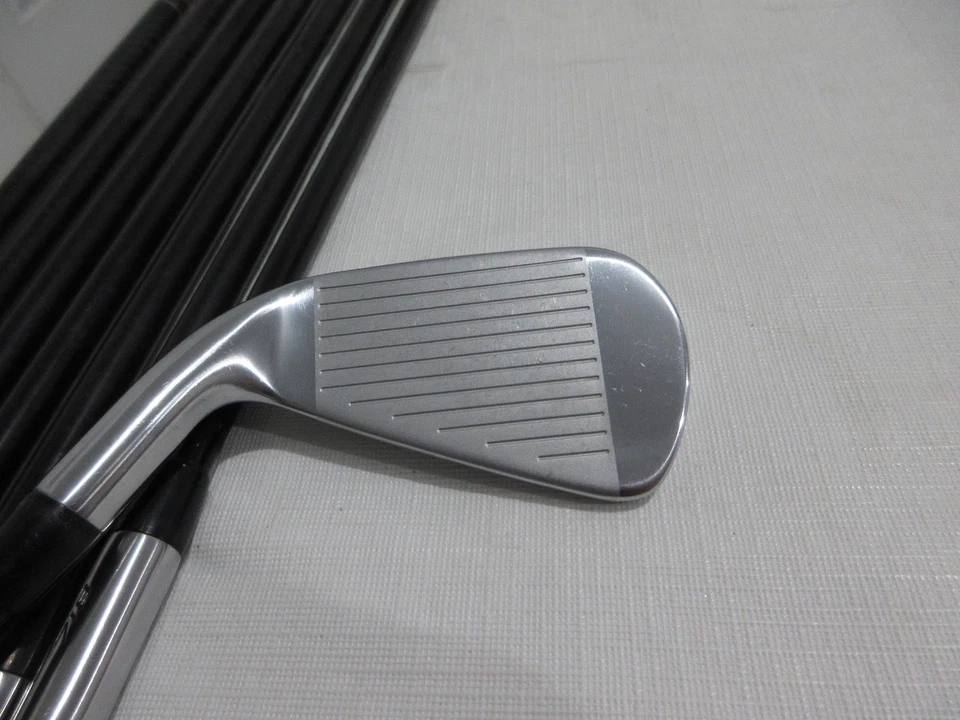 Titleist 718 AP3 Iron Set - 4-PW, AW - Regular Flex Graphite - Image 4 of 4