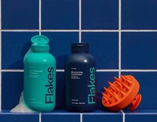 Flakes Anti Dandruff Shampoo and Conditioner Set for Men with Scalp Massager  D