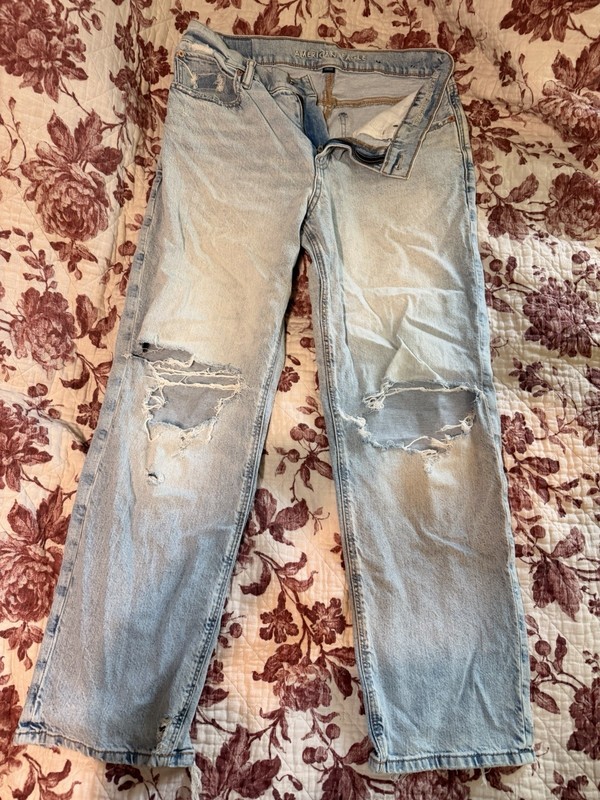 Women's American Eagle Ex Boyfriend Jeans Size 6 Distressed New