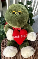Animal Adventure Plush Frog Toad KISS ME with Stuffed Red Heart ❤️ New Retired