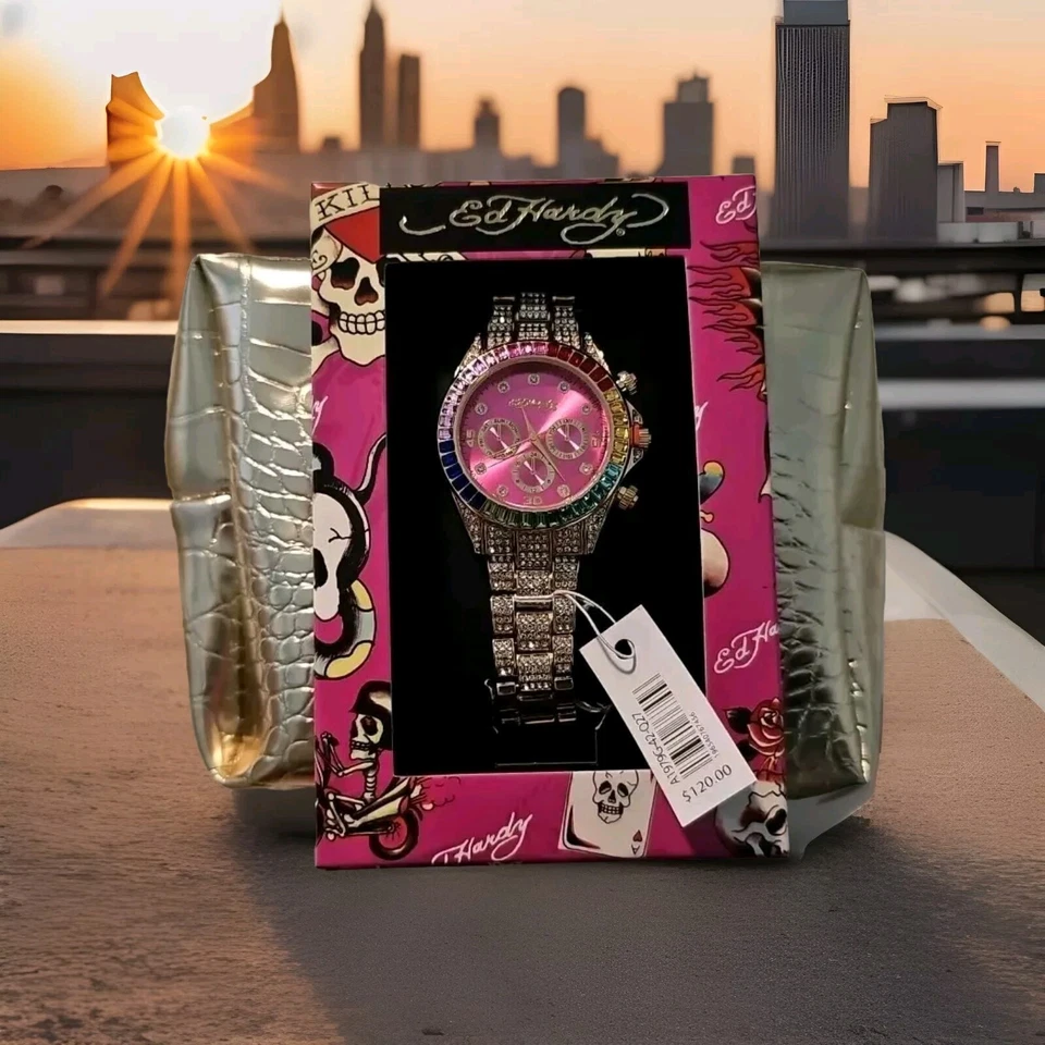 Nuevo JUEGO DE REGALO DE 2 PIEZAS ED HARDY RELOJ BLING Y BOLSA DE COSMÉTICOS ORO Y2K Foto 3 de 4