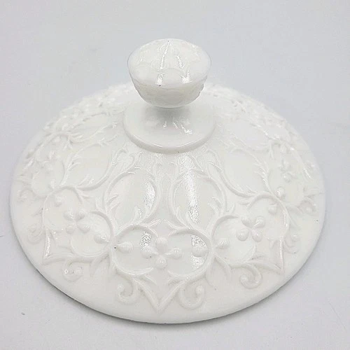 VTG Fenton Milk Glass Silver Crest Spanish Lace Compote Lid 6”, LID ONLY