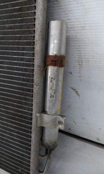 Condensador de CA 10-16 Land Rover LR4  Foto 3 de 4