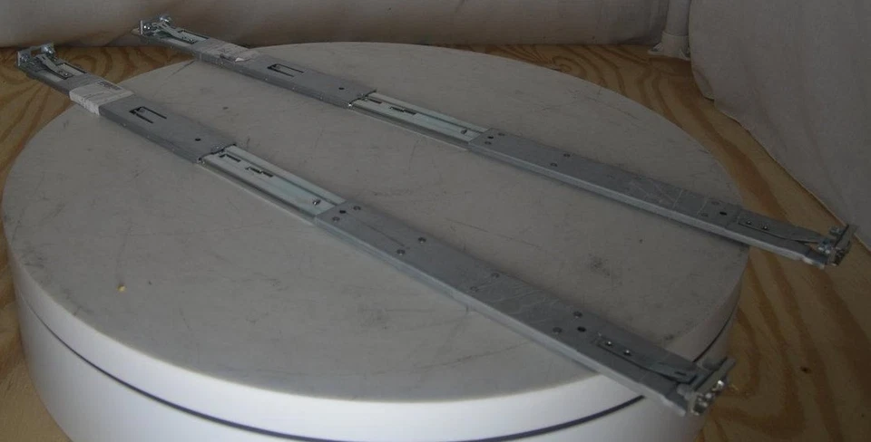 Pair Of 2*HP 679368-001 Rackmount Left/Right Server Rail Kit - Image 4 of 4