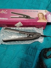 Mini Hair Straightener