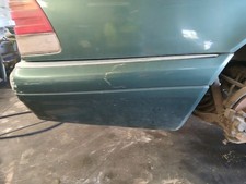 Pare-choc arrière Mercedes 300