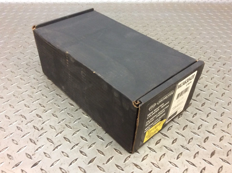 Se adapta a: 02-04 Nissan Pathfinder Reman cilindro maestro de freno Wearever MCA630420 Foto 3 de 4