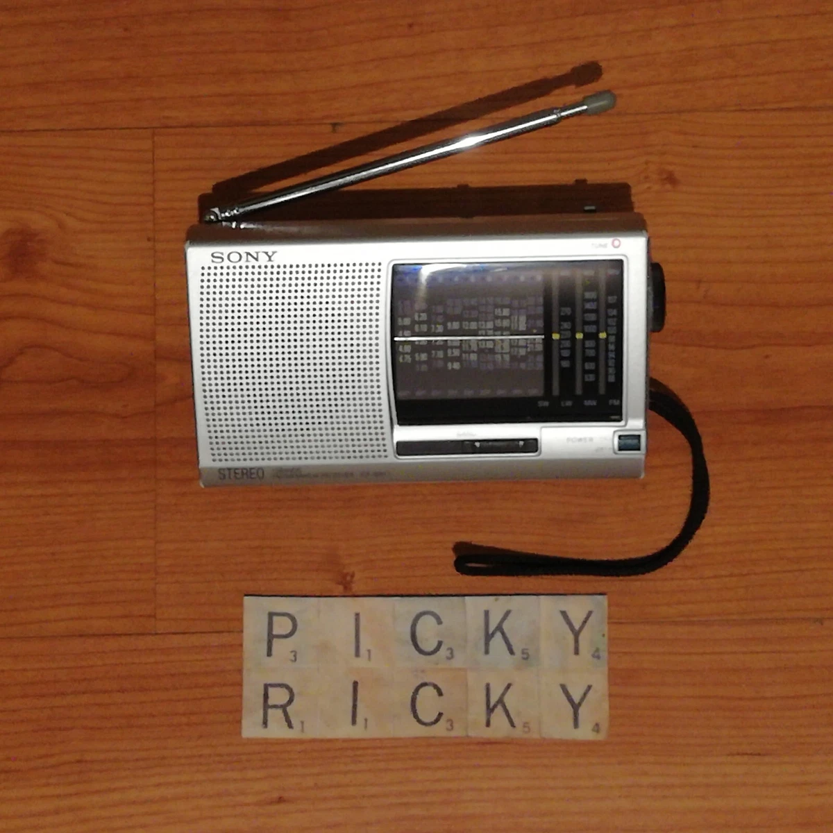 SONY ICF-SW11 FMラジオ - ミニコンポ、ラジカセ
