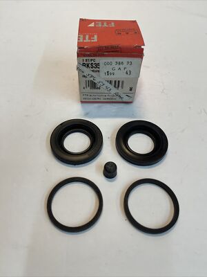 kiruakirua　1113 Leaf Spring Bushing For 1968-1974 Dodge W200 Pickup 1970