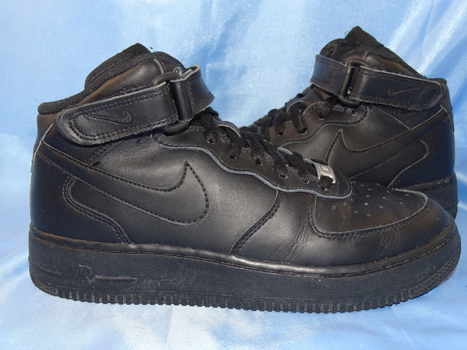 Nike Air Jordan 1 Mid, Foto 1 von 5