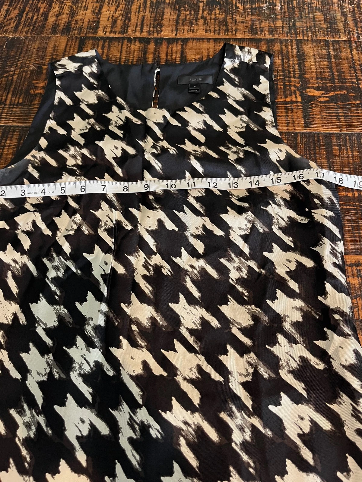 VETEMENTS Abito J Crew donna 4 nero panna pied de poule seta senza maniche orlo arricciato festa