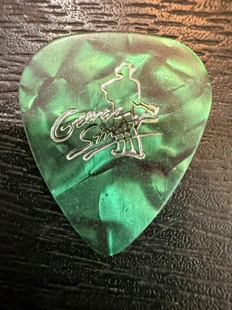 GEORGE STRAIT  /  ONE SIDED  /   GUITAR PICK