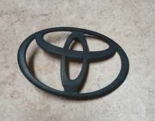 96-02 TOYOTA 4RUNNER LIMITED TRUNK LIFTGATE REAR EMBLEM BLACK