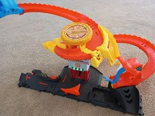 Hot Wheels City Track Set Pizza Slam Cobra At...