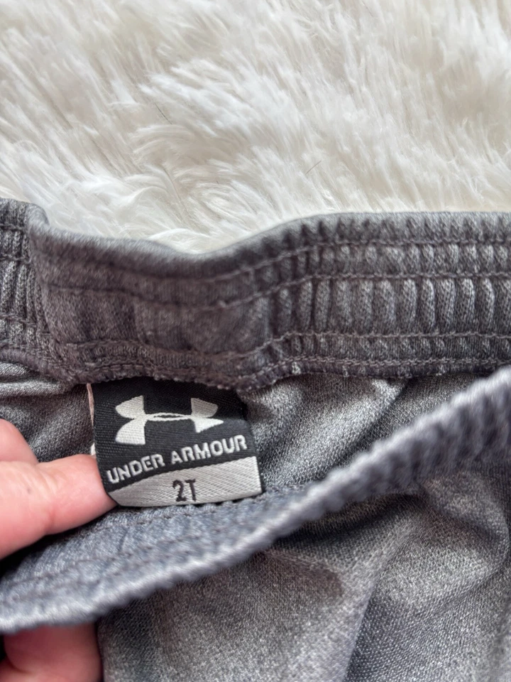Under Armour Boys Sz. 2T Classic Gray Sport Shorts. Cute, Grt Shape - Image 4 of 4