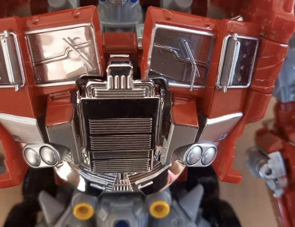 TAKARA TOMY Transformers Legendary Optimus Prime Action Figure from JP NEW - Image 4 of 4