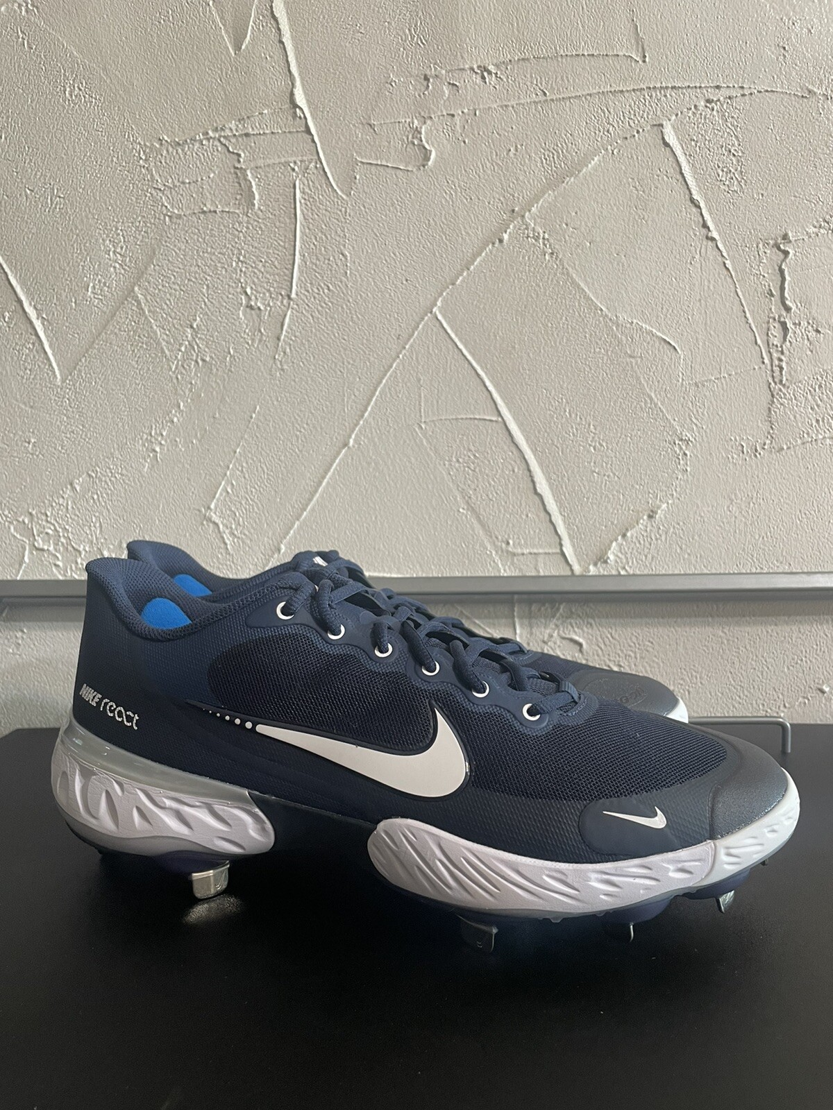 Size 10 - Nike Alpha Huarache Elite 3 